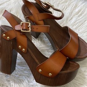 Platform chunky heel sandals